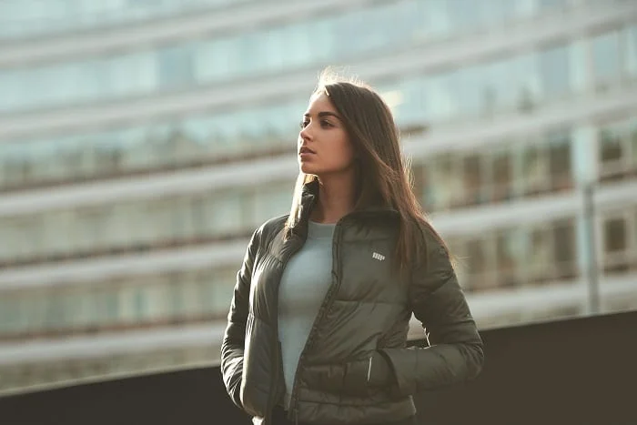 atleta_feminina_pose_suplementos_myprotein