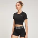 T-Shirt Cropped de Manga Curta Curve para Senhora da MP - Preto