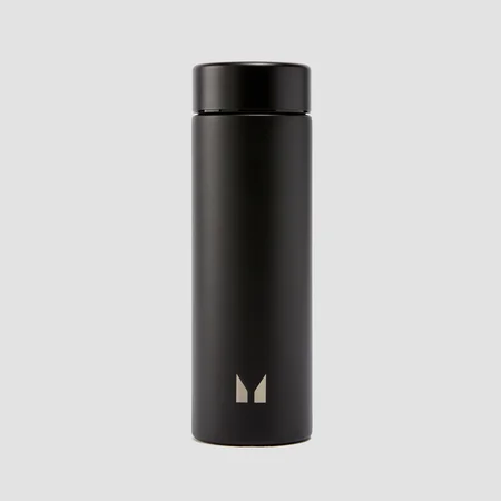 Garrafa de Água Grande em Metal Reciclado da Myprotein - Preto